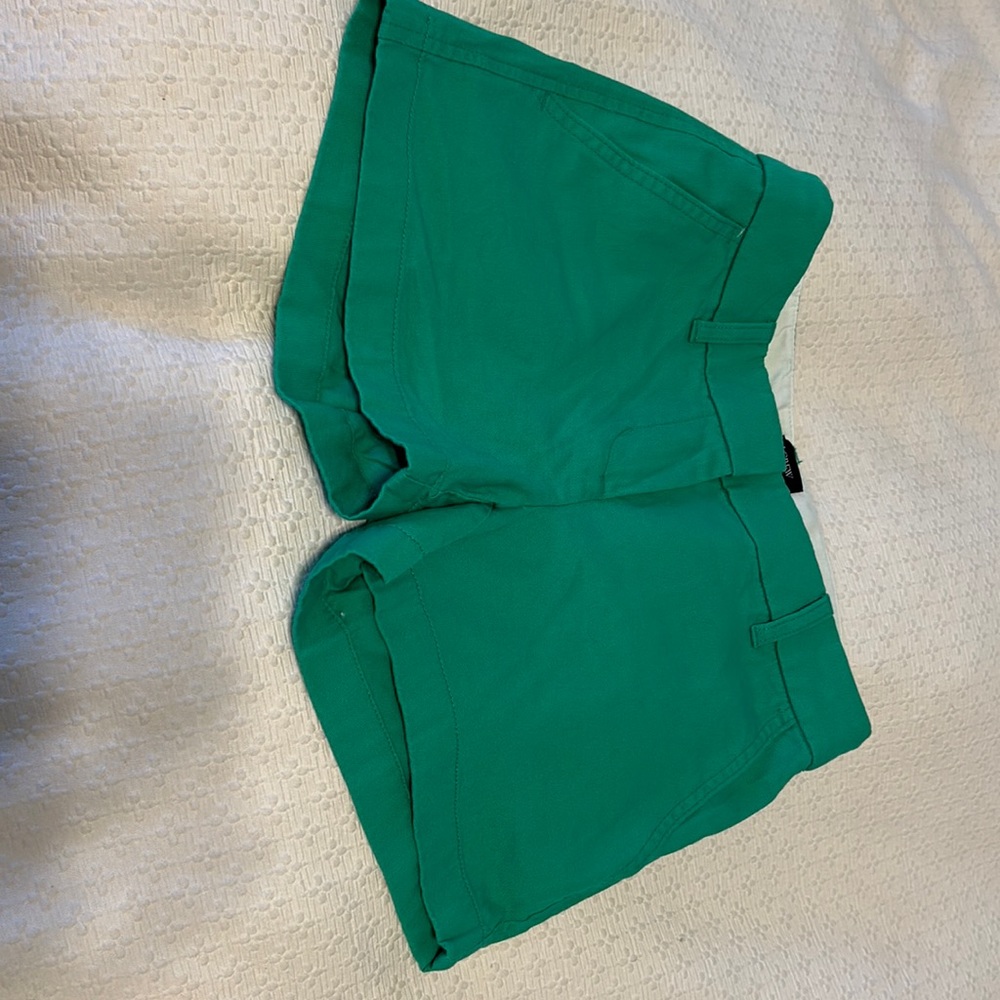 New without tags women’s size 00 shorts